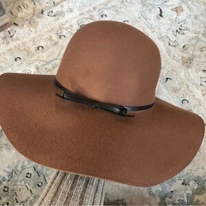 100% Wool Wide Brim Brown Floppy Hat With Bow